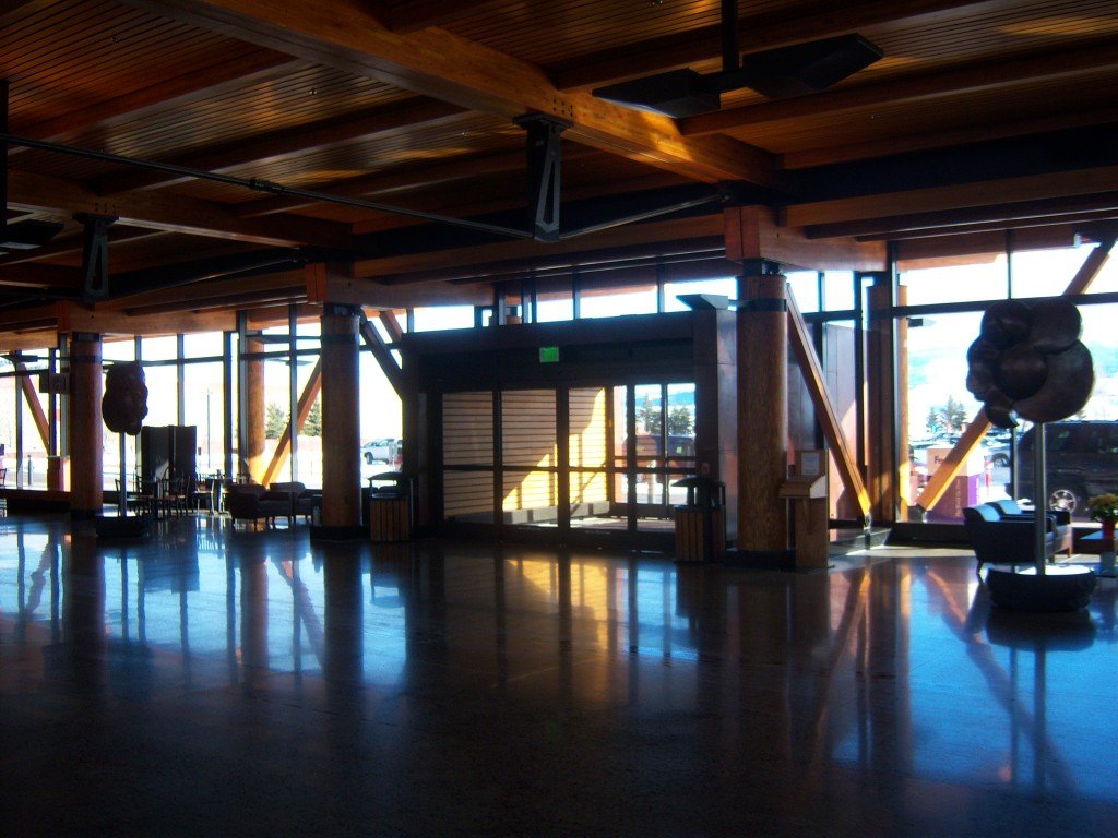 Jackson-Airport-Installation-1